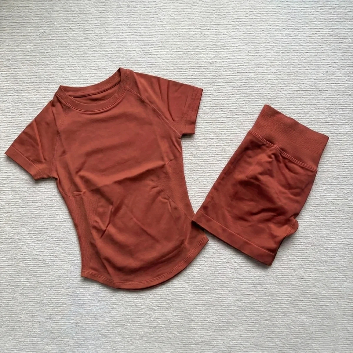 Gym Shirt Shorts 2-Piece Gym Set Women Seamless Raglan Sleeve Top And 4.5" Ribbed Waistband Shorts Fitness 2pcs Workout Set