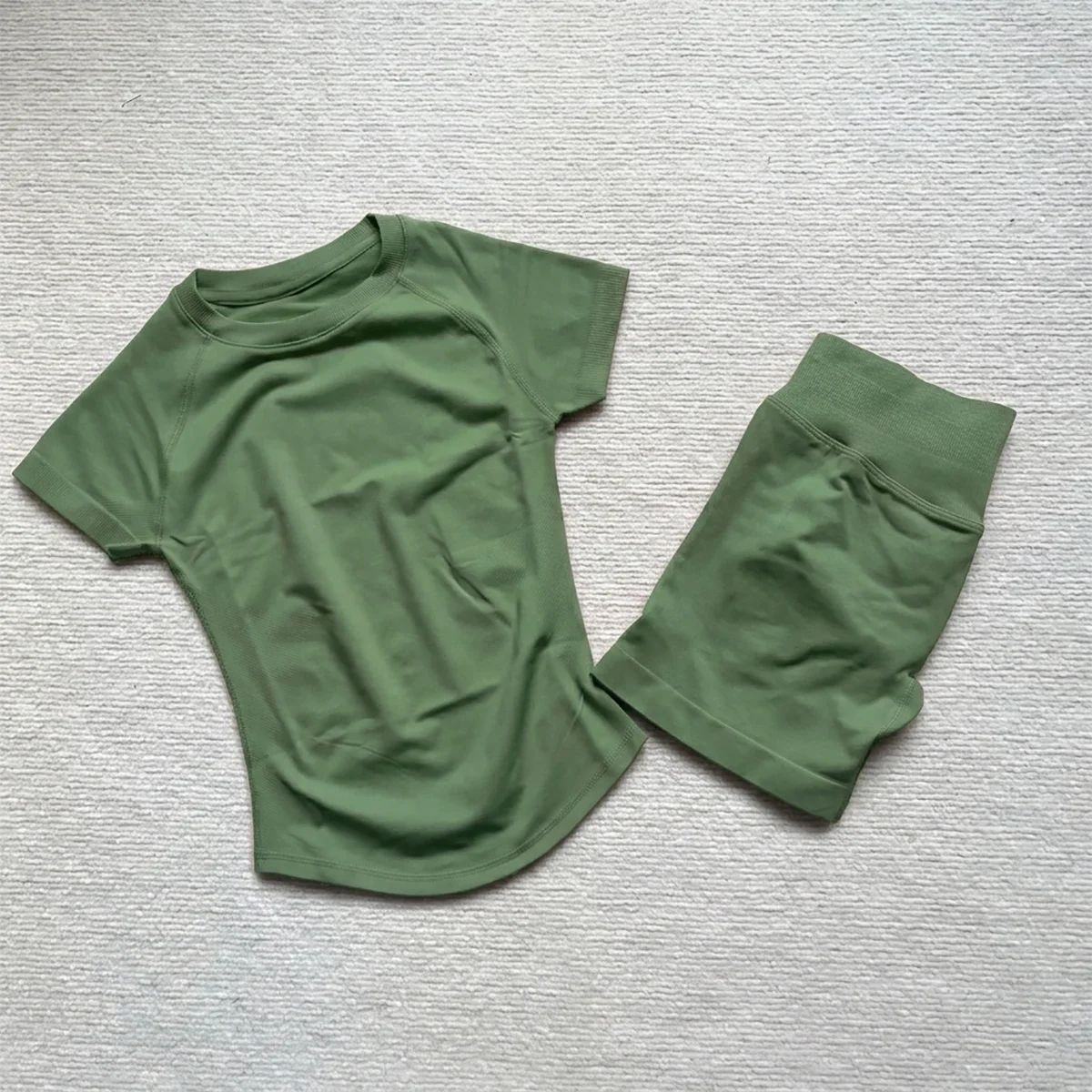 Gym Shirt Shorts 2-Piece Gym Set Women Seamless Raglan Sleeve Top And 4.5" Ribbed Waistband Shorts Fitness 2pcs Workout Set