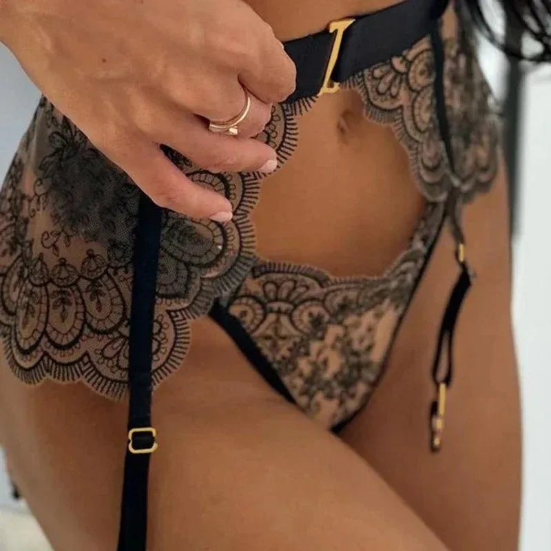 Sexy Underwired 3 Piece Lingerie Set, Floral Embroidery Sheer Cutout Garter Belt with Metal Buckles, Plus Size Available Women's