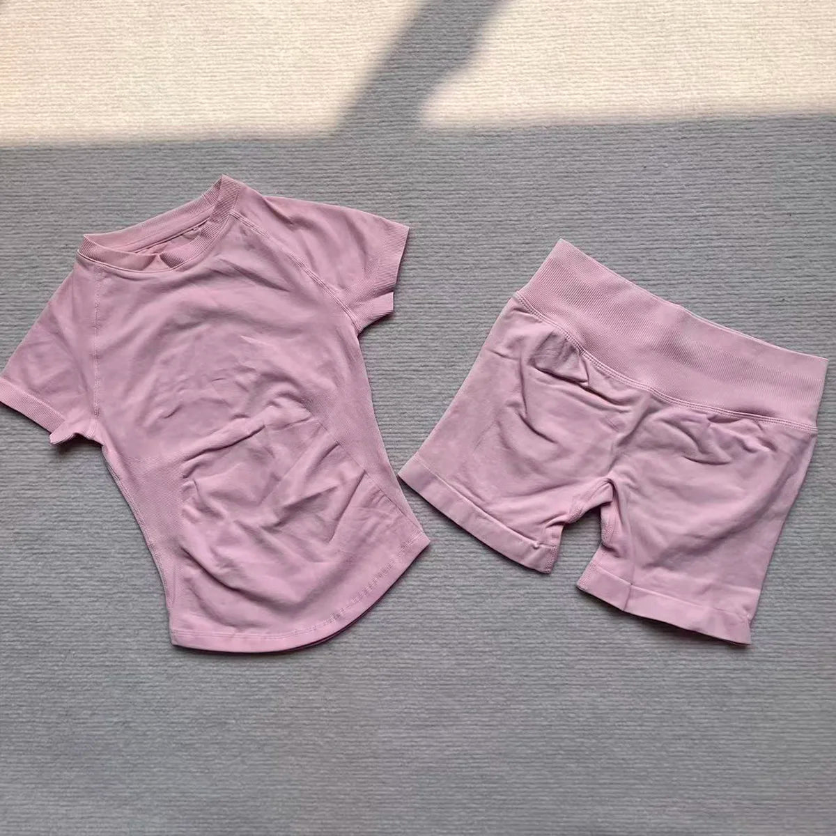 Gym Shirt Shorts 2-Piece Gym Set Women Seamless Raglan Sleeve Top And 4.5" Ribbed Waistband Shorts Fitness 2pcs Workout Set