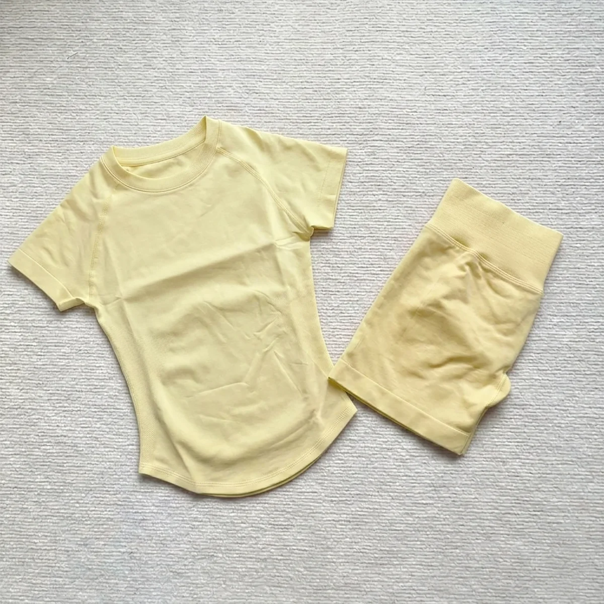 Gym Shirt Shorts 2-Piece Gym Set Women Seamless Raglan Sleeve Top And 4.5" Ribbed Waistband Shorts Fitness 2pcs Workout Set