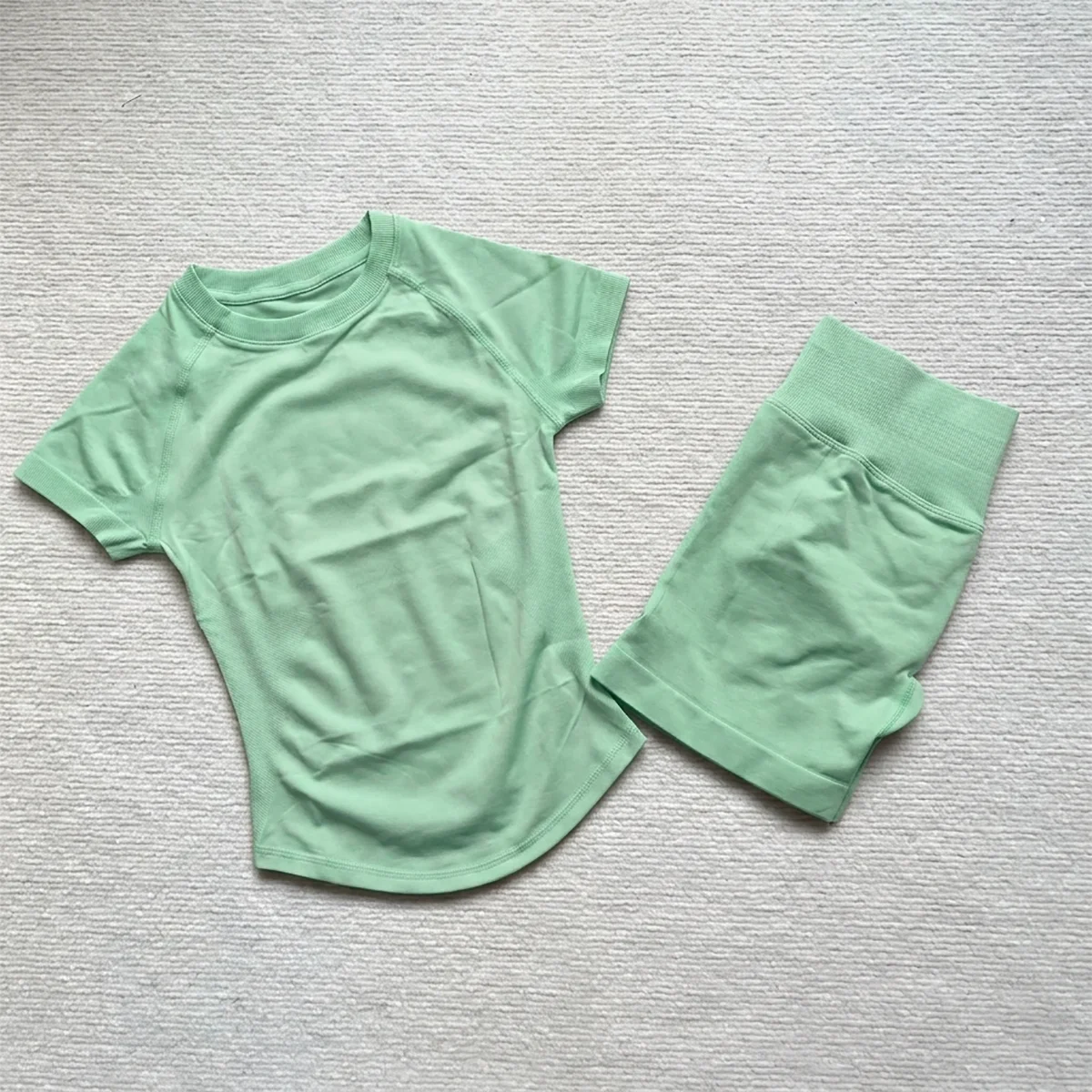 Gym Shirt Shorts 2-Piece Gym Set Women Seamless Raglan Sleeve Top And 4.5" Ribbed Waistband Shorts Fitness 2pcs Workout Set